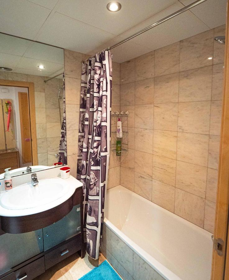 Two Bedroom Stylish Studio, 5 Minutes Walk From The Beach Lloret de Mar Exterior photo